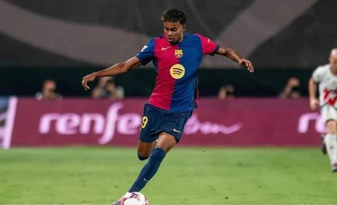 费尔斯新秀赛季连续21场比赛得分上双，超越锡安排在队史第一