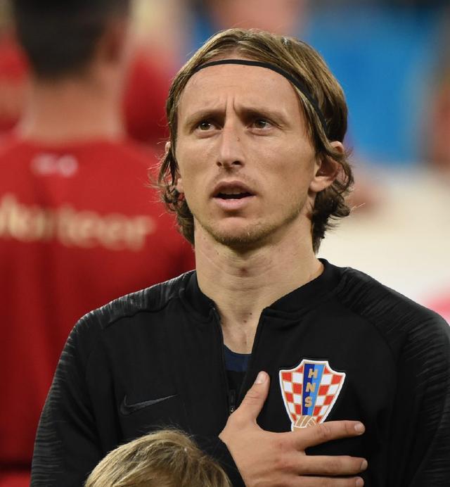 邓卓翔：全队在训练中都非常投入，希望奉献一场精彩的比赛