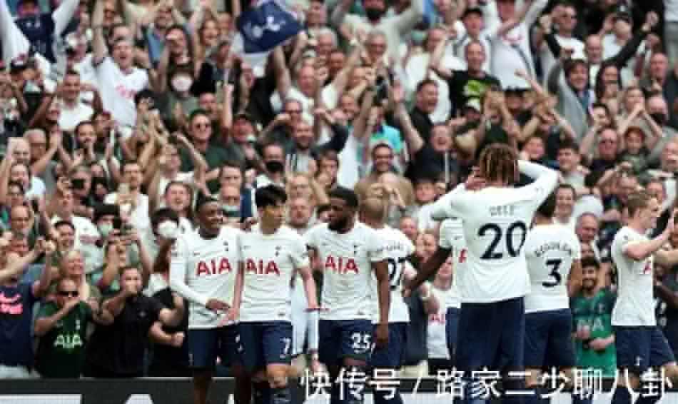 利雅得胜利2-1逆转费哈，C罗双响+补时第14分钟点射绝杀