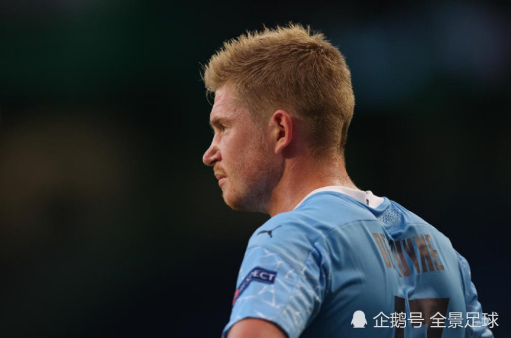 巴萨小将亚马尔父亲在贝蒂斯球迷区庆祝被带离