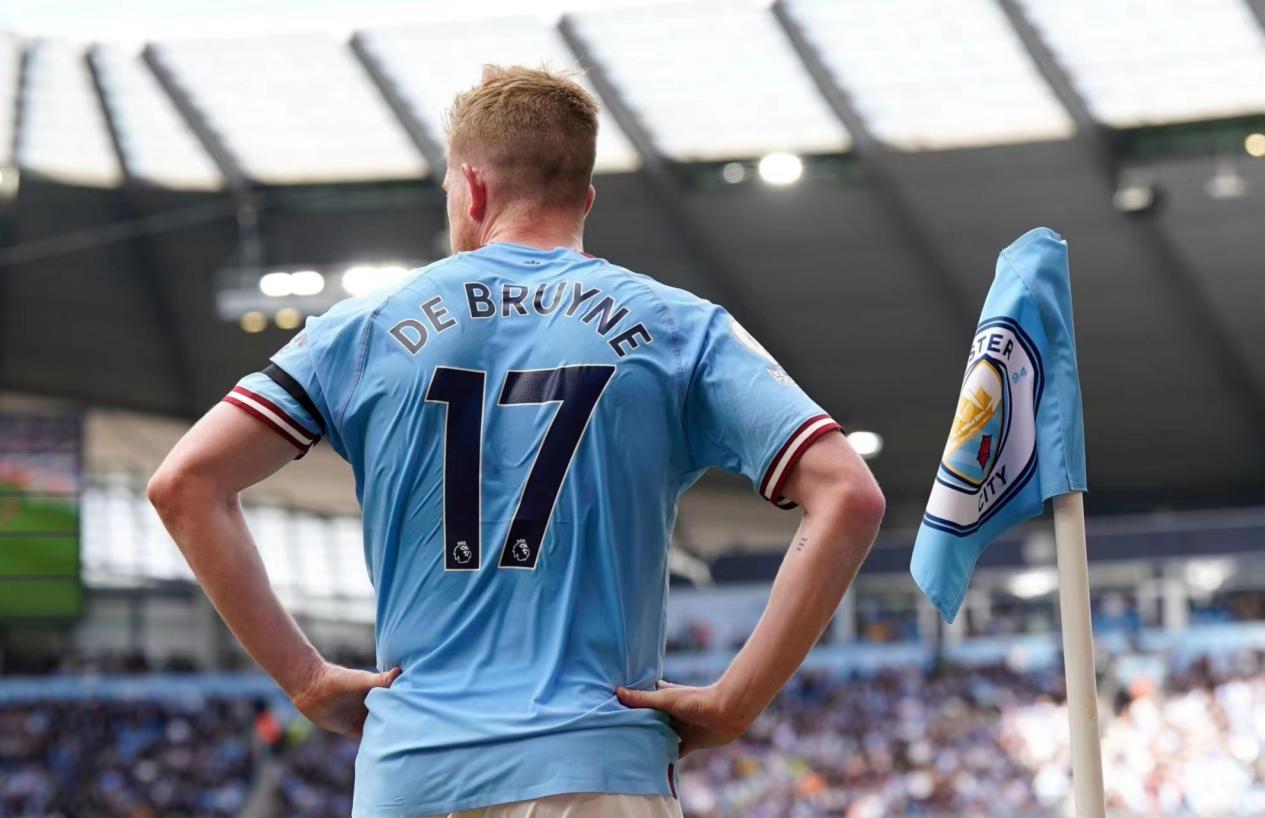 杜兰特关键补篮赢得比赛