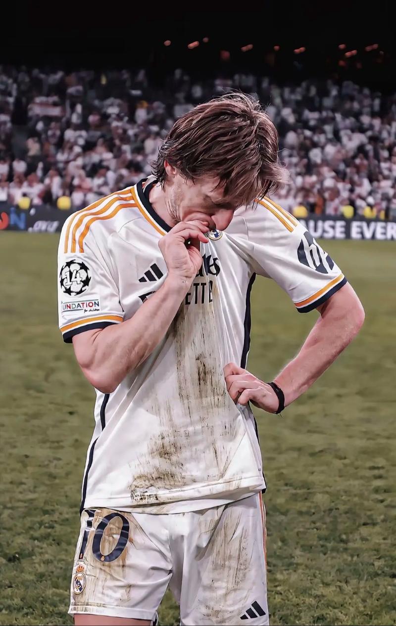 这个赛季还能挽回么？科林斯：当然，只要我们团结一心