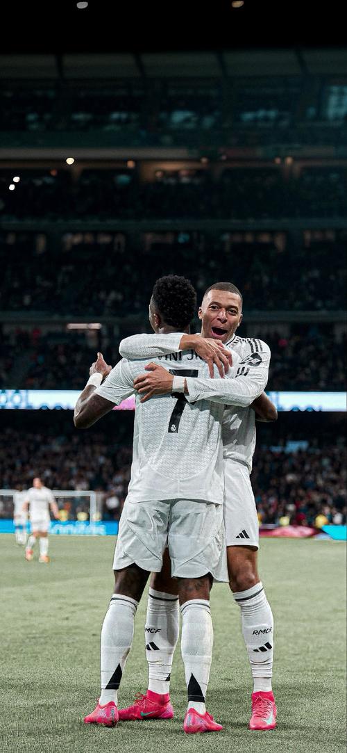 11月25日，2025浪琴表国际马联场地障碍世界杯中国联赛总决赛成都站新闻发布会在成都举行。